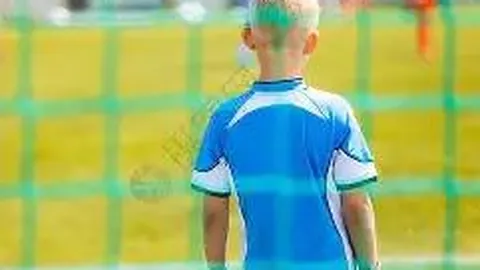 《2025年《英雄联盟》冠军杯报名指南发布》